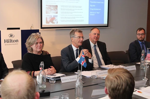 Nikulás Hannigan, skrifstofustjóri viðskiptaskrifstofu utanríkisráðuneytisins, leiddi sendinefndina. Á myndinni eru einnig Kristín Árnadóttir, sendiherra jafnréttismála, og Kristinn F. Árnason sendiherra.