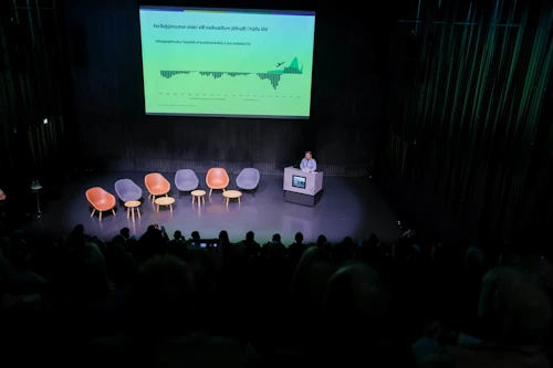 Lilja Dögg Alfreðsdóttir ferðamálaráðherra á ráðstefnunni Þjóðhagslegt mikilvægi ferðaþjónustunnar í Hörpu í mars.  