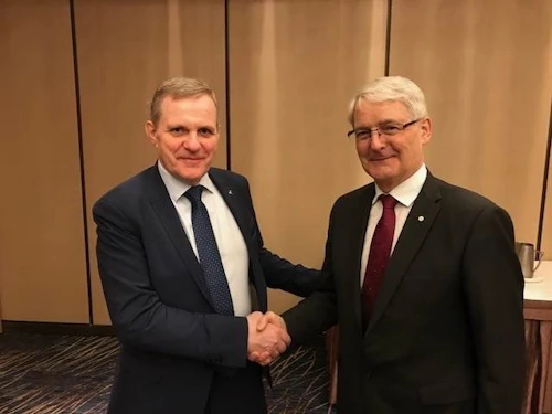 Samgönguráðherrar Kanada og Íslands ræddust við, Marc Garneau og Jón Gunnarsson.