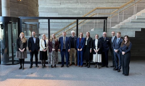 Fulltrúar utanríkisráðuneytisins ásamt bresku sendinefndinni.