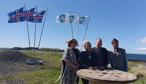 Áslaug Hulda Jónsdóttir, formaður bæjarráðs Garðabæjar, Sigríður Auður Arnardóttir, ráðuneytisstjóri, Guðmundur Ingi Guðbrandsson, umhverfis- og auðlindaráðherra og Gunnar Einarsson, bæjarstjóri Garðabæjar við undirritunina í gær. 
