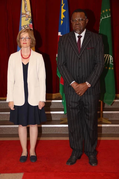 Unnur Orradóttir Ramette, sendiherra og Hage Gottfried Geingob forseti Namibíu. 