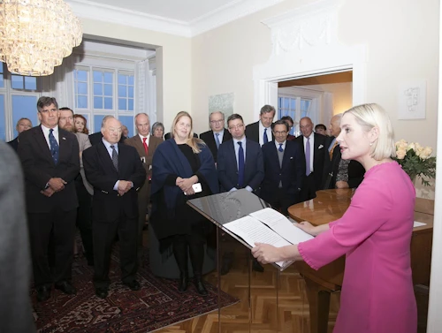 Lilja ávarpar málþingið í Höfða.
