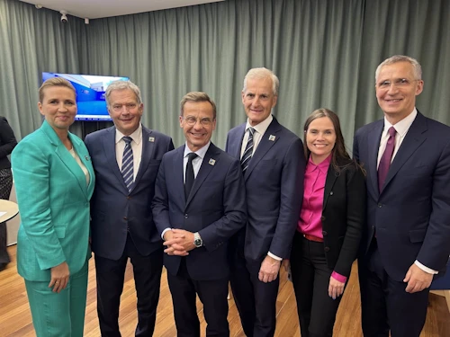 Mette Frederiksen, forsætisráðherra Danmerkur, Sauli Niinistö, forseti Finnlands, Ulf Kristersson, forsætisráðherra Svíþjóðar, Jonas Gahr Støre, forsætisráðherra Noregs. Katrín Jakobsdóttir forsætisráðherra og Jens Stoltenberg, framkvæmdastjóri Atlantshafsbandalagsins.