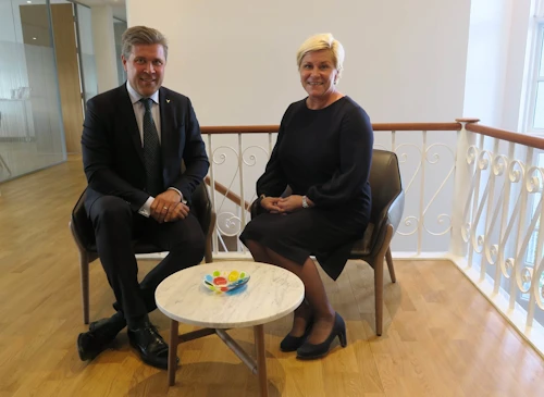 Bjarni Benediktsson og Siv Jensen funduðu í fjármála- og efnahagsráðuneytinu í dag.