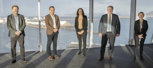 Hluti starfshóps um Sundabraut var viðstaddur kynningarfundinn. Frá vinstri eru: Árni Freyr Stefánsson, sérfræðingur í samgöngu- og sveitarstjórnarráðuneytinu, Guðmundur Valur Guðmundsson, framkvæmdastjóri þróunarsviðs Vegagerðarinnar, Bryndís Friðriksdóttir, svæðisstjóri höfuðborgarsvæðis Vegagerðarinnar, Sigurður Ingi Jóhannsson, samgöngu- og sveitarstjórnarráðherra, og Bergþóra Þorkelsdóttir, forstjóri Vegagerðarinnar. Á myndina vantar 