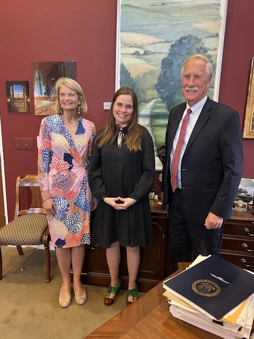 Lisa Murkowski, öldungadeildarþingmaður Alaska, Katrín Jakobsdóttir forsætisráðherra og Angus King, öldungadeildarþingmaður Maine.