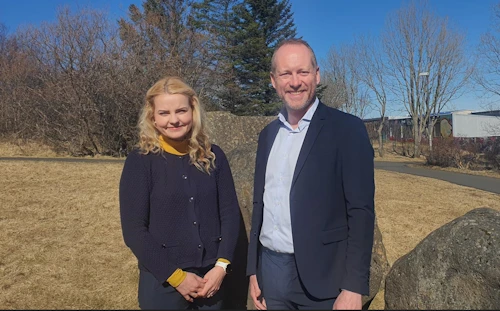 Líf Lárusdóttir, formaður bæjarráðs Akraness, og Guðmundur Ingi Guðbrandsson, félags- og vinnumarkaðsráðherra.