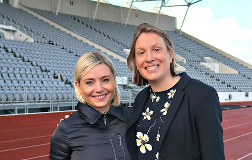 Lilja Alfreðsdóttir mennta- og menningarmálaráðherra og Tracey Crouch íþróttamálaráðherra Bretlands.