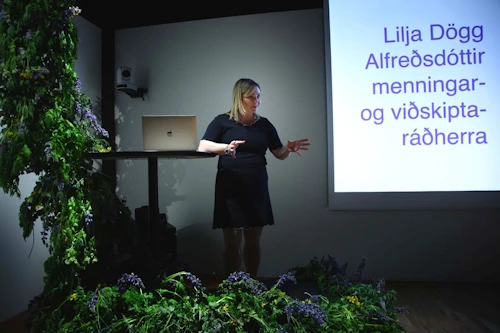 Lilja Dögg Alfreðsdóttir menningar- og viðskiptaráðherra á ársfundi Miðstöðvar hönnunar og arkitektúrs..