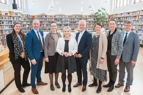 Menntamálaráðherrar Norðurlandanna ásamt framkvæmdastjóra Norrænu ráðherranefndarinnar.
