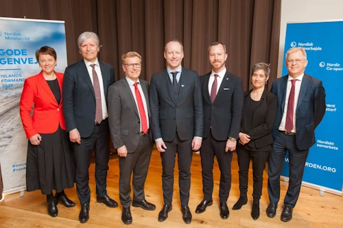 Norrænir umhverfisráðherrar ásamt framkvæmdastjóra Norrænu ráðherranefndarinnar.