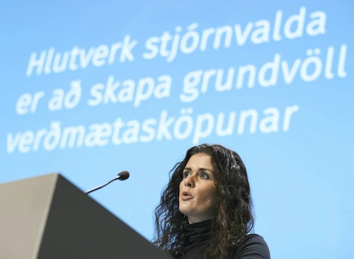 Þórdís Kolbrún Reykfjörð Gylfadóttir, ferðamála-, iðnaðar- og nýsköpunarráðherra