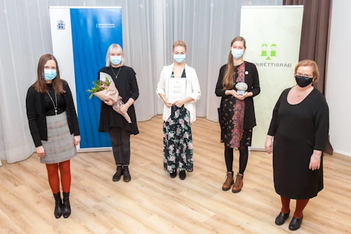 Katrín Jakobsdóttir, forsætisráðherra, Halla Björg Randversdóttir, Anna Sæunn Ólafsdóttir, Áslaug Einarsdóttir ásamt Silju Báru Ómarsdóttur, formanni Jafnréttisráðs. 