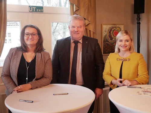 Unnur Valborg Hilmarsdóttir, framkvæmdastjóri SSNV, Sigurður Ingi Jóhannsson, samgöngu- og sveitarstjórnarráðherra, og Lilja Alfreðsdóttir, mennta- og menningarmálaráðherra.