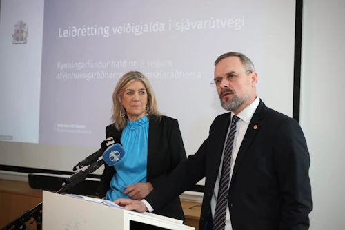 Hanna Katrín Friðriksson atvinnuvegaráðherra og Daði Már Kristófersson fjármála- og efnahagsráðherra á kynningarfundi um breytingu á lögum um veiðigjald. 