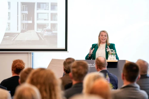 Arna Lára Jónsdóttir, bæjarstjóri Ísafjarðarbæjar fjallaði um uppbyggingaráform í sveitarfélaginu.