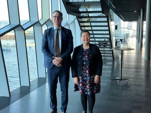 Willum Þór Þórsson heilbrigðisráðherra og Mimi Karlsen, heilbrigðisráðherra Grænlands