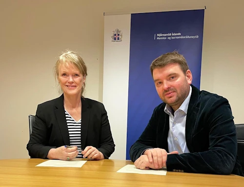 Guðrún Björg Ágústsdóttir hjá Foreldrahúsum og Ásmundur Einar Daðason, mennta- og barnamálaráðherra