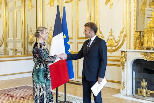 María Mjöll Jónsdóttir, sendiherra Íslands í París og Emmanuel Macron, forseti Frakklands