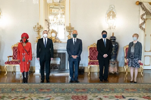 Unnur Orradóttir Ramette, sendiherra, ásamt forseta Portúgal, Marcelo Rebelo de Sousa, Eurica Brilhante Dias aðstoðarutanríkisráðherra, sendiherra Kenía og Jórdaníu.