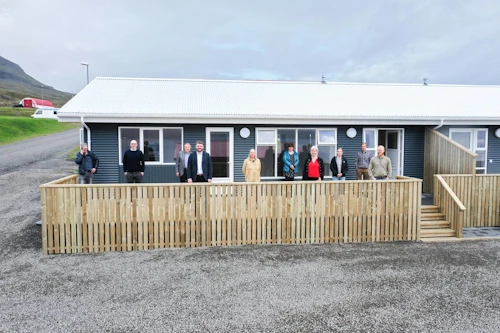 Frá afhendingu íbúðanna á Drangsnesi