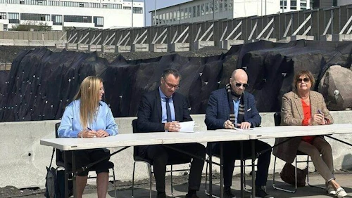 Hjördís Ýrr Skúladóttir, formaður MS félags Íslands , Willum Þór Þórsson, heilbrigðisráðherra, Þorvaldur Gissurarson forstjóri ÞG verk ehf og Sigríður Jóhannsdóttir, formaður Samtaka sykursjúkra á Íslandi (Diabetes Ísland)