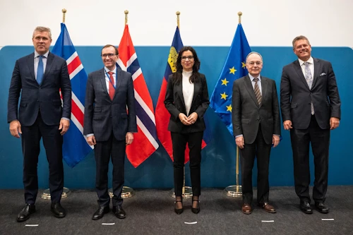 Bjarni Benediktsson utanríkisráðherra ásamt Espen Barth Eide, utanríkisráðherra Noregs, Dominique Hasler, utanríkisráðherra Liechtenstein, Pascual Ignacio Navarro Ríos, ráðuneytisstjóra í spænska utanríkisráðuneytinu, og Maros Sefcovic, varaforseta framkvæmdastjórnar Evrópusambandsins, í höfuðstöðvum EFTA í Brussel. 