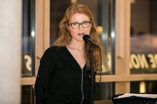 Eva Þengilsdóttir sýningarstjóri