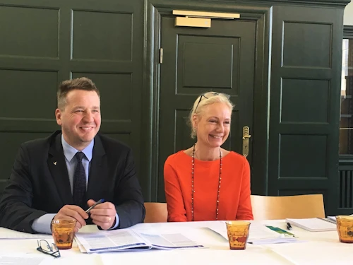 Guðlaugur Þór Þórðarson utanríkisráðherra og Charlotte Petri Gornitzka formaður Þróunarsamvinnunefndar OECD