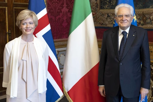 Unnur Orradóttir Ramette, sendiherra, ásamt forseta Ítalíu, Sergio Mattarella