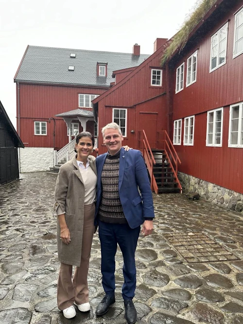 Þórdís Kolbrún Reykfjörð Gylfadóttir utanríkisráðherra ásamt Høgna Hoydal, utanríkis- og vinnumarkaðsráðherra Færeyja.