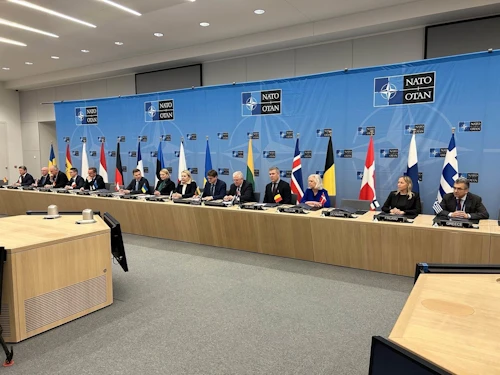 Frá undirskrift viljayfirlýsingarinnar í höfuðstöðvum Atlantshafsbandalagsins í Brussel.