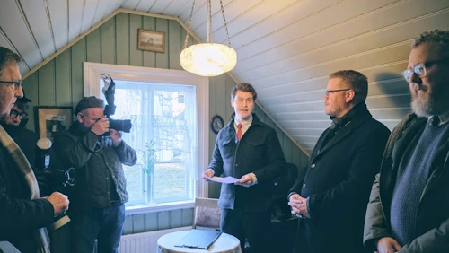 Jóhann Páll Jóhannsson, umhverfis-, orku- og loftslagsráðherra, Valdimar Víðisson, bæjarstjóri Hafnarfjarðar, og Rúnar Leifsson, forstöðumaður Minjastofnunar Íslands.