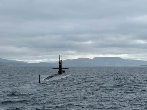 Frá komu USS Newport News til lands í Hvalfirði sl. sumar.