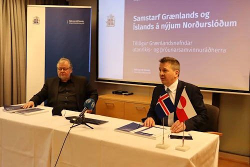 Guðlaugur Þór Þórðarson og Össur Skarphéðinsson kynna skýrsluna á blaðamannafundi í utanríkisráðuneytinu í dag