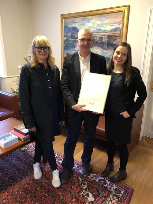 Ragnhildur Arnljótsdóttir, Emil B. Karlsson og Katrín Jakobsdóttir, forsætisráðherra
