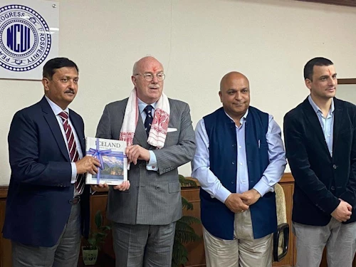 Á meðal þátttakenda í kynningunni voru Dr. Sudhir Mahajan, framkvæmdastjóri NCUI, Guðni Bragason sendiherra, Dalip Dua framkvæmdastjri og dr. Vijay Chauhan