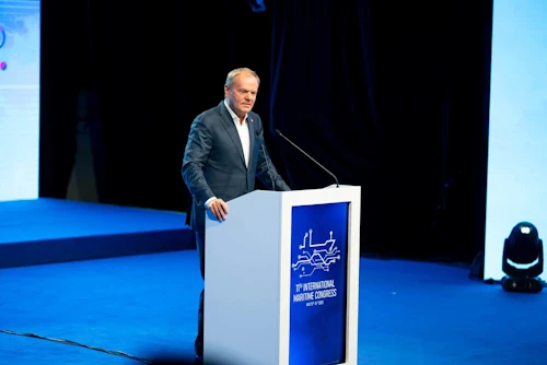 Donald Tusk forsætisráðherra Póllands ávarpaði gesti við setningu alþjóðlegrar ráðstefnu um siglingamál (e. International Maritime Congress) í Szczecin í Póllandi.