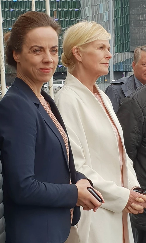Ingveldur Sæmundsdóttir, aðstoðarmaður ráðherra, og Ragnhildur Hjaltadóttir ráðuneytisstjóri.