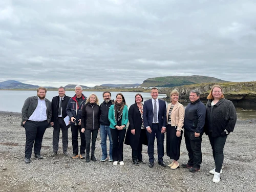 Viðstödd undirskriftina voru, auk ráðherra og ráðuneytisstjóra, fulltrúar sveitastjórna Mosfellsbæjar og Reykjavíkurborgar, auk starfsmanna ráðuneytis, Umhverfisstofunar og borgarinnar.