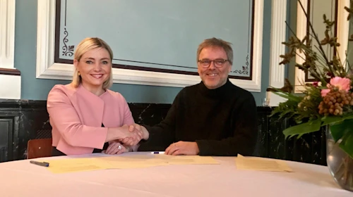 Lilja Alfreðsdóttir mennta- og menningarmálaráðherra og Erling Jóhannesson forseti BÍL