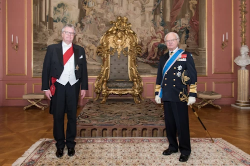 Hannes Heimisson, sendiherra Íslands í Svíþjóð, og Karl Gústaf Svíakonungur