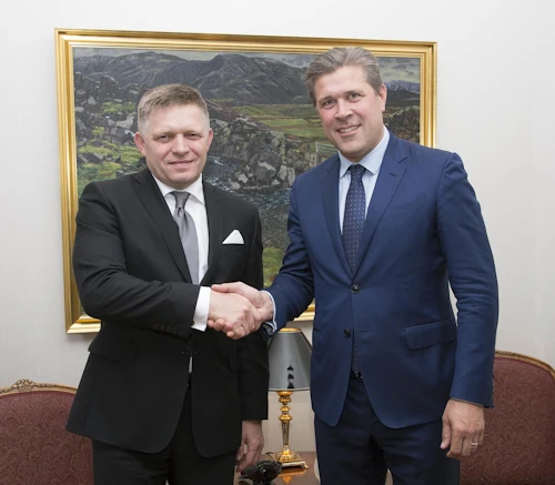 Forsætisráðherra Íslands, Bjarni Benediktsson, ásamt forsætisráðherra Slóvakíu, Robert Fico