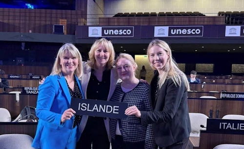 Hópurinn sem staðið hefur straum af setu Íslands í framkvæmdastjórn UNESCO; Áslaug Dóra Eyjólfsdóttir, aðalritari íslensku UNESCO-nefndarinnar og sérfræðingur hjá ráðuneyti mennta, nýsköpunar og háskólamála; Auðbjörg Halldórsdóttir fastafulltrúi, Kristín Halla Kristinsdóttir varafastafulltrúi og Katrín María Timonen sérfræðingur.