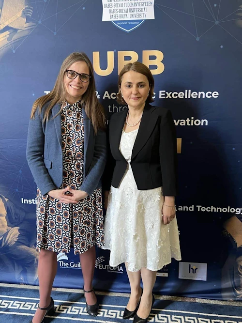 Katrín Jakobsdóttir forsætisráðherra og Luminita Odobescu, utanríkisráðherra Rúmeníu. 