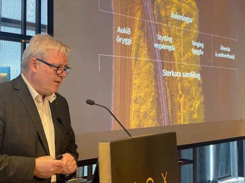 Sigurður Ingi Jóhannsson, innviðaráðherra, kynnir þingsályktunartillögu að samgönguáætlun 2024-2038