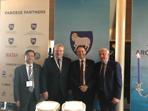 Frá Arctic Circle Forum í Þórshöfn, f.v. Gao Feng, frá Kína, Sigurður Ingi Jóhannsson,  Alasdair Allan frá Skotlandi og Poul Michelsen frá Færeyjum.