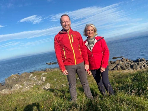 Guðmundur Ingi Guðbrandsson, umhverfis- og auðlindaráðherra og Sigríður Auður Arnardóttir ráðuneytisstjóri.