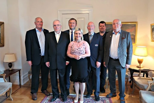 Íslenska landsiðið í brids ásamt Lilju Alfreðsdóttur, mennta- og menningarmálaráðherra